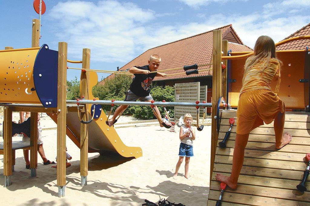 ホテル Kustpark Strand ウェステンデ エクステリア 写真