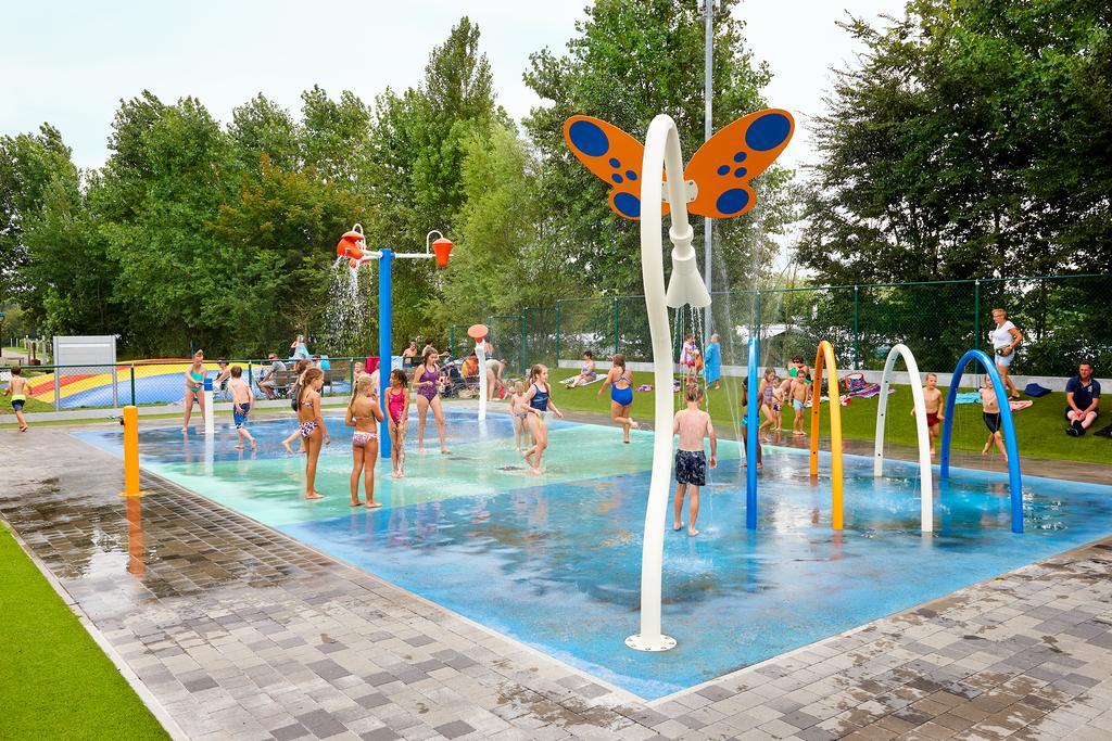 ホテル Kustpark Strand ウェステンデ エクステリア 写真